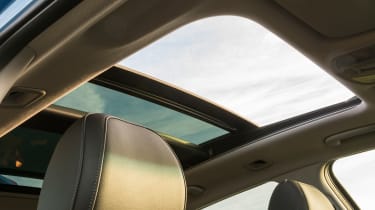 New Hyundai i30 Tourer 2017 - glass roof