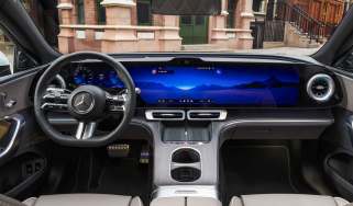 Mercedes C-Class Electric - dash