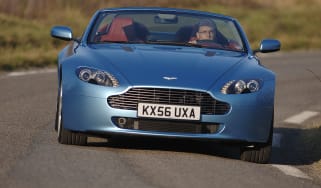 Aston Martin Vantage Roadster