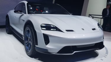 Porsche Mission E Cross Turismo front