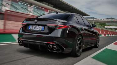 Alfa Romeo Giulia Quadrifoglio Super Sport - rear