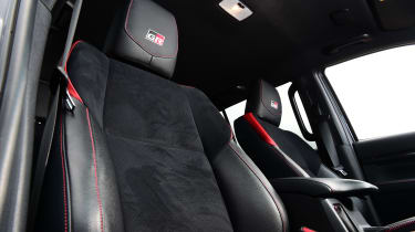 Toyota Hilux - front seats