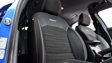Kia Ceed - front seats