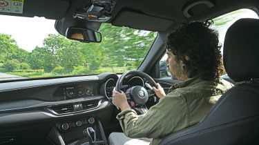 Alfa Stelvio Quadrifoglio - driving