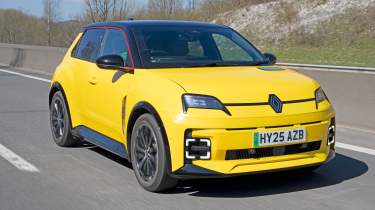 Renault 5 E-Tech Iconic Five - front action