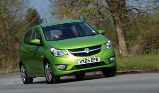 Vauxhall Viva ecoFLEX 2016 - front cornering
