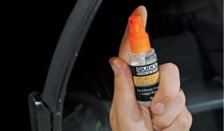 Quixx Wiper Blade Cleaner