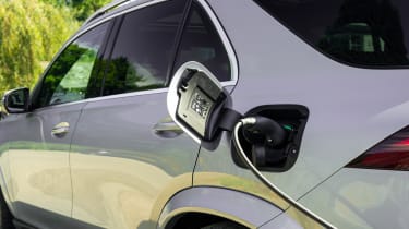 Mercedes GLE 400e - charging socket