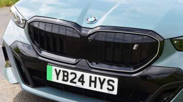 BMW i5 Touring - kidney grilles