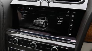 Bentley Bentayga Atelier Edition - screen