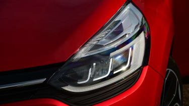 Renault Clio - front light detail