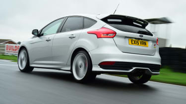 Ford Focus ST Mountune rear tracking