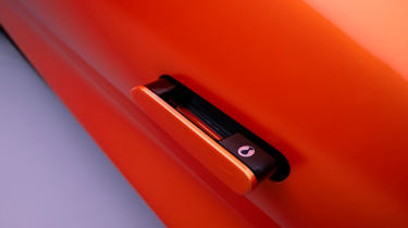 Denza Z - door handle