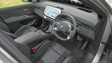 BMW iX3 - dashboard