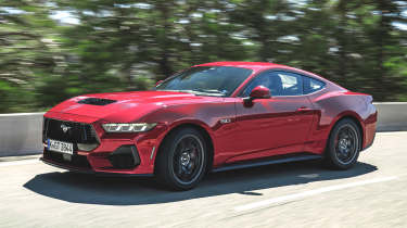 Ford Mustang GT - front tracking