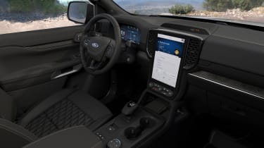 Ford Ranger Platinum - interior (left side door view)