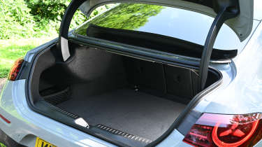 Mercedes CLA Hybrid - boot