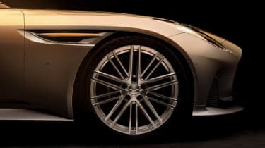 Aston Martin DB12 Goldfinger Edition - front wheel