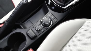 VW Polo BlueMotion - dials