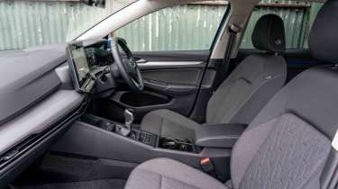Volkswagen Golf - front seats