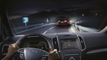 Ford Glare-Free Highbeam headlights prevent dazzle at night