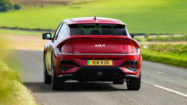 Kia EV6 - rear panning