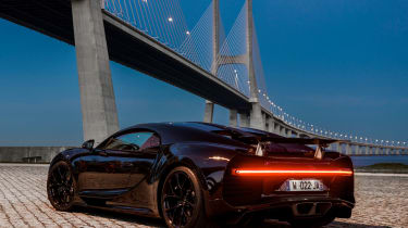 Bugatti Chiron - rear bridge