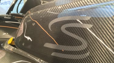 McLaren Senna Carbon Theme close-up