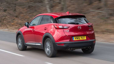 Mazda CX-3 - rear tracking
