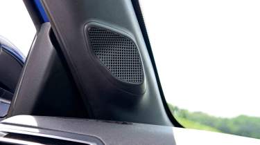 Peugeot E-208 - speaker detail