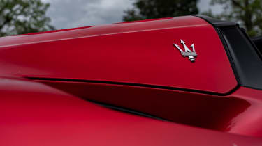 Maserati MC20 Cielo - side badge