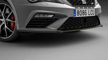 SEAT Leon ST Cupra Carbon Edition - front