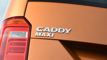 Volkswagen Caddy Maxi Life TSI 2016 - rear light