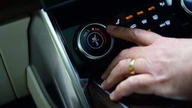 Range Rover - climate controls