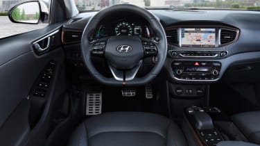 Hyundai Ioniq - dash