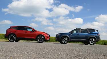 Nissan Qashqai and Dacia Bigster - side profile 