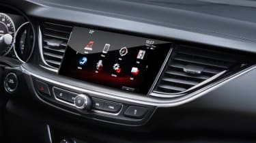 New Vauxhall Insignia Grand Sport - infotainment screen