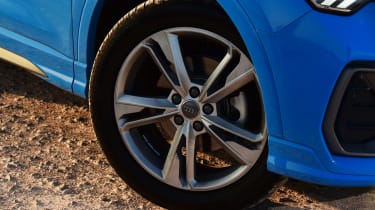 Audi Q3 - wheel