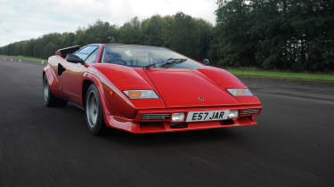 Lamborghini Countach - front tracking