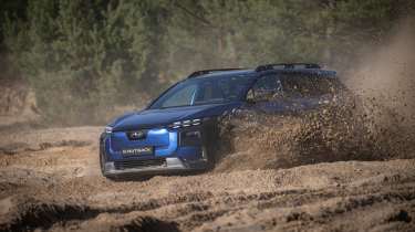 Subaru E-Outback - front off-road