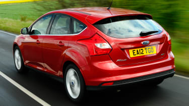Ford Focus rear tracking