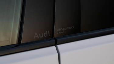 Audi A6 e-tron - side badge