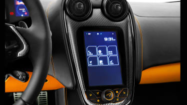 McLaren 570S - screen