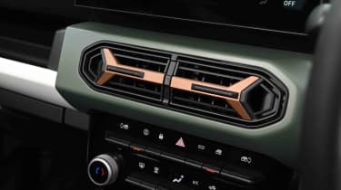 Dacia Spring - air vents