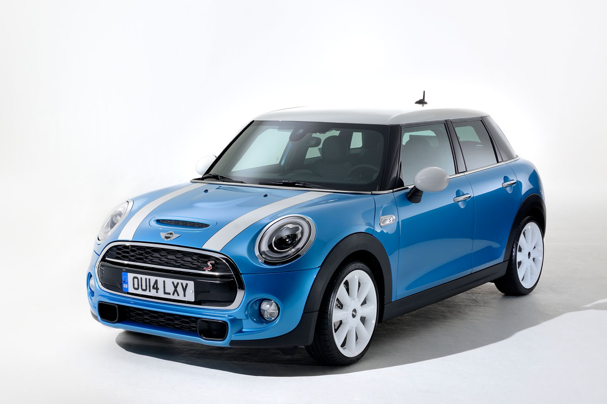 New MINI five-door revealed | Auto Express