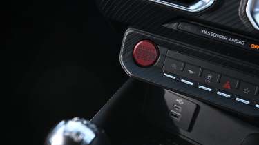 Ford Mustang - engine start button