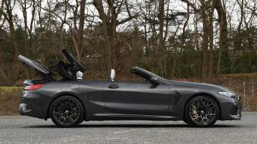 Used BMW 8 Series - roof closing