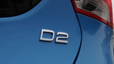 Volvo V40 D2 R-Design Lux badge