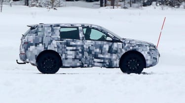 Baby Land Rover Discovery 2014 spy - side