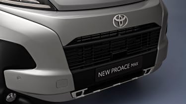 Toyota Proace Max gille